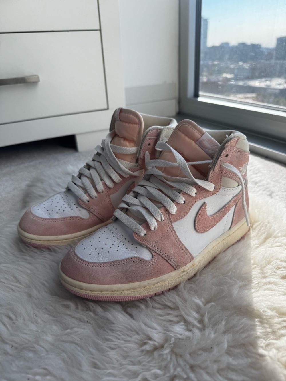 Nike Air Jordan 1 Retro High OG 'Washed Pink